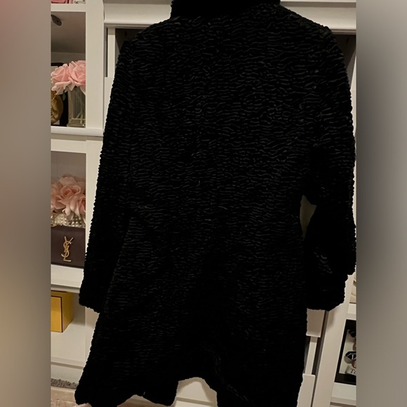 Coat - Picture 3 of 3